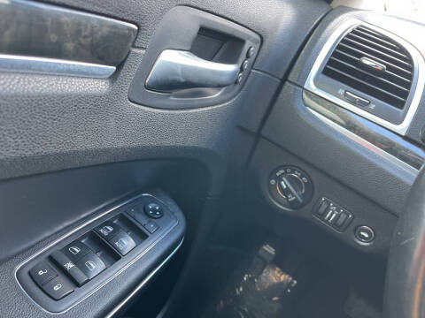 2018 Chrysler 300 Limited