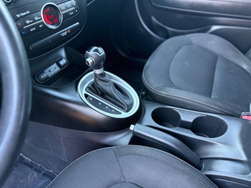 2017 Kia Soul +