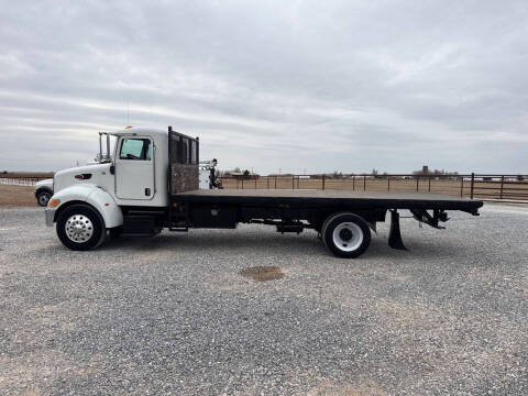 2009 Peterbilt 330