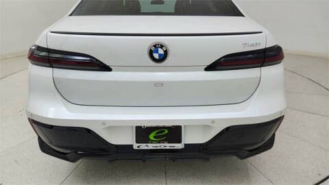 2023 BMW 7 Series 740i