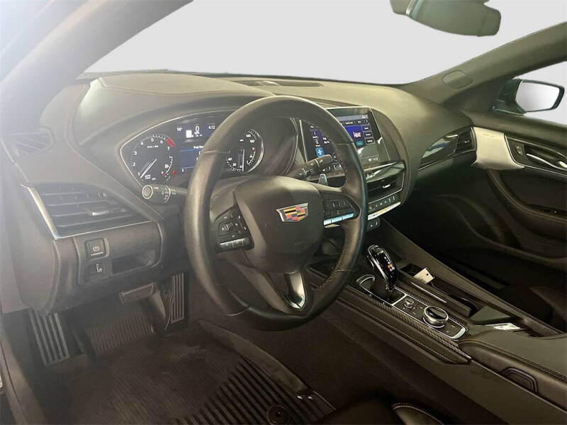 2024 Cadillac CT5 Sport