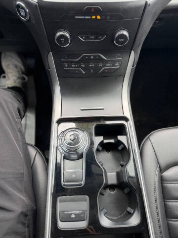 2020 Ford Edge SEL