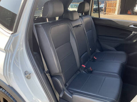 2021 Volkswagen Tiguan SE R-Line Black