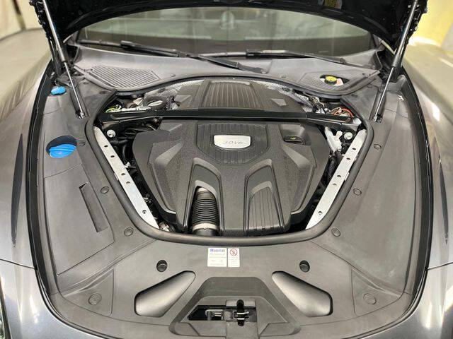 2018 Porsche Panamera 4