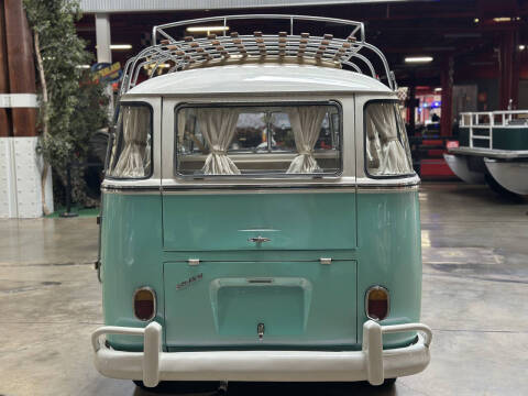 1972 Volkswagen Bus