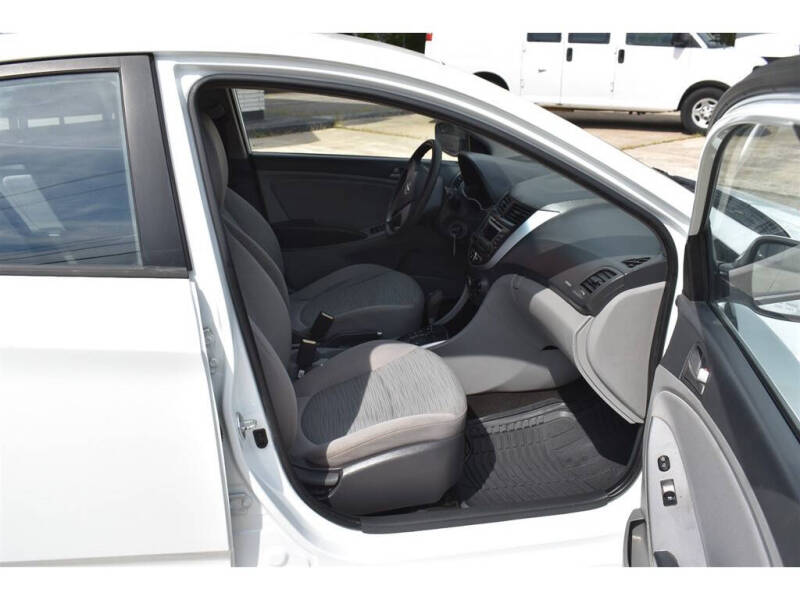 2015 Hyundai Accent GLS