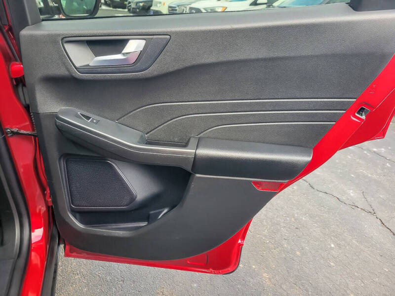 2024 Ford Escape Platinum