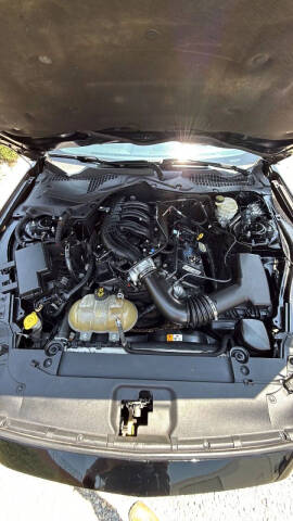 2016 Ford Mustang V6