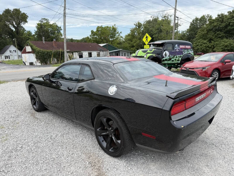 2013 Dodge Challenger SXT