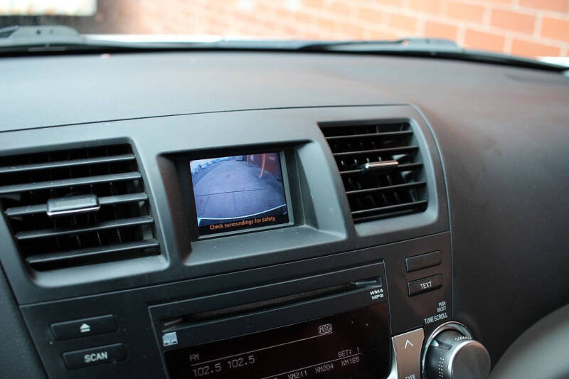 2012 Toyota Highlander SE