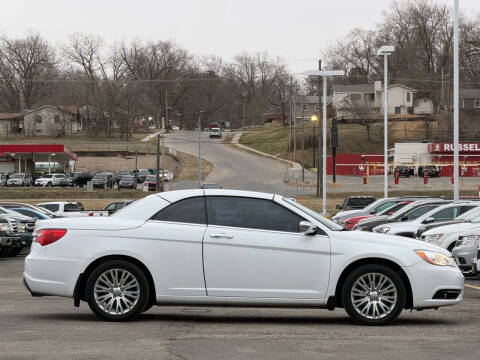 2011 Chrysler 200 Limited