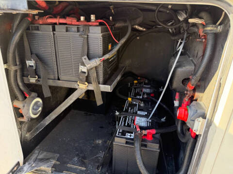 2012 Freightliner XCS Chassis