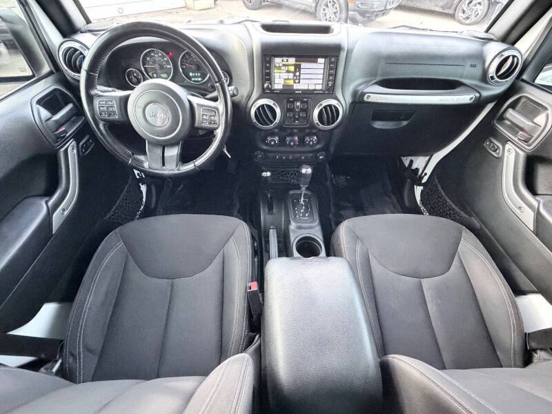 2016 Jeep Wrangler Unlimited Sahara