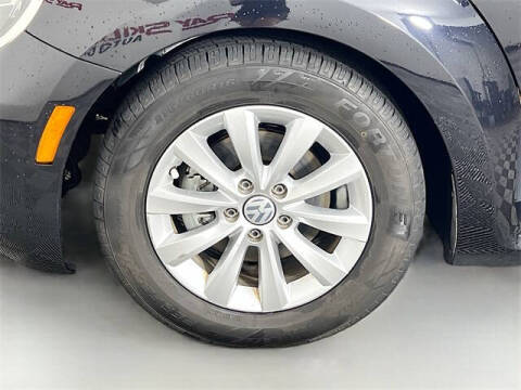 2018 Volkswagen Beetle 2.0T S