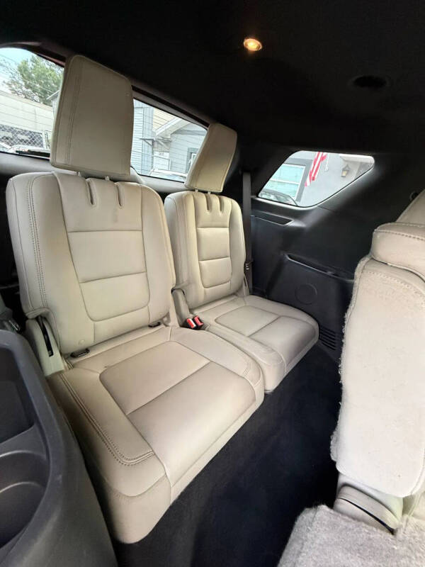 2011 Ford Explorer XLT