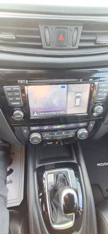 2017 Nissan Rogue SL