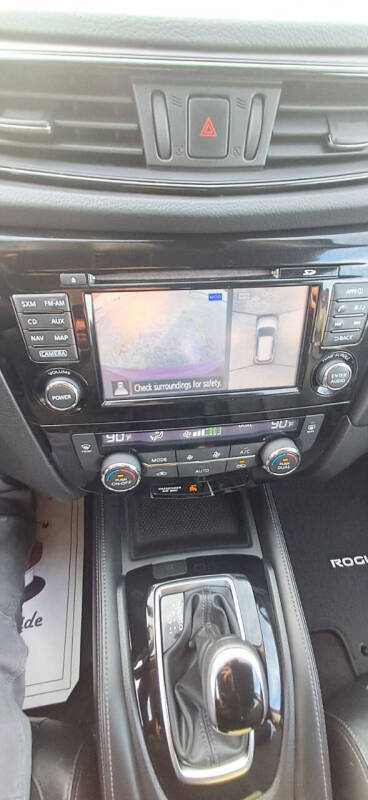 2017 Nissan Rogue SL