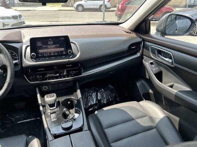 2021 Nissan Rogue SV