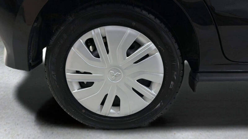 2024 Mitsubishi Mirage ES