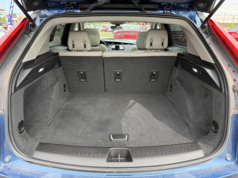 2019 Cadillac XT4 Luxury