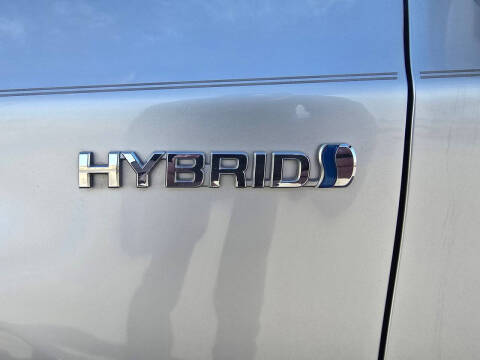 2014 Toyota Prius Two