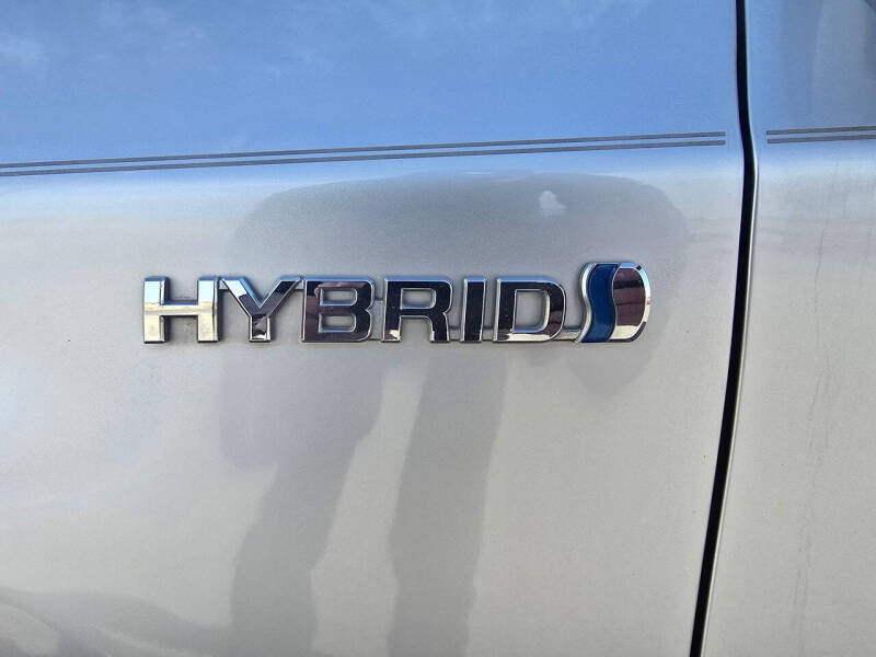 2014 Toyota Prius Two