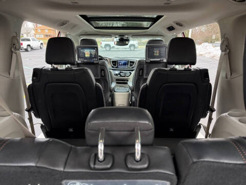 2019 Chrysler Pacifica Touring L Plus