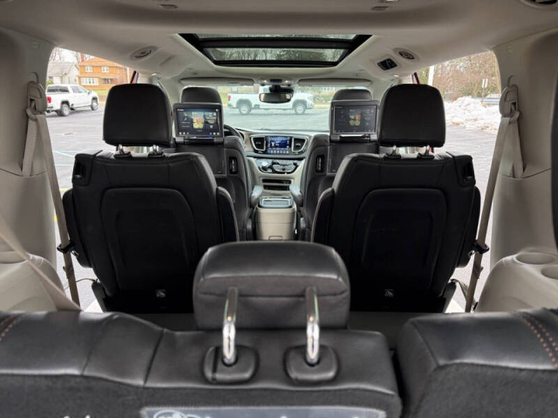 2019 Chrysler Pacifica Touring L Plus