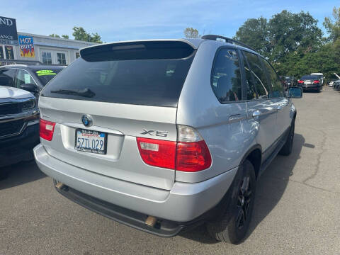 2005 BMW X5 3.0i