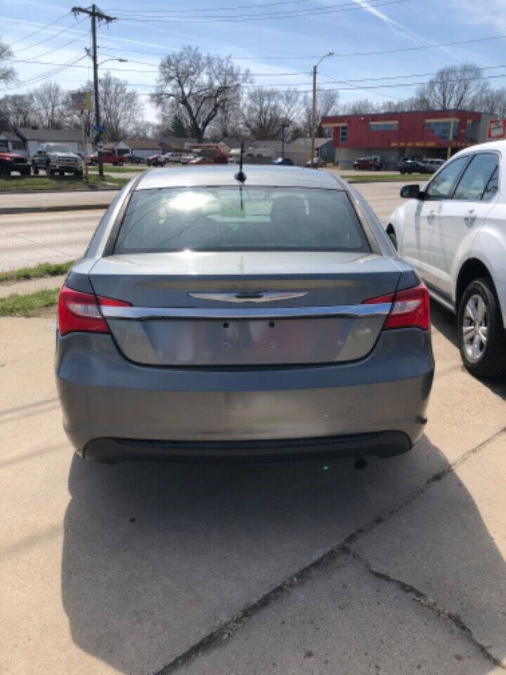 2013 Chrysler 200 for sale at M & M Motors in Des Moines, IA