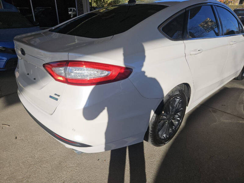 2015 Ford Fusion SE