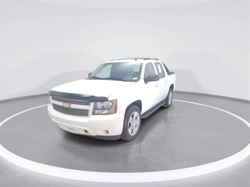 2011 Chevrolet Avalanche LS