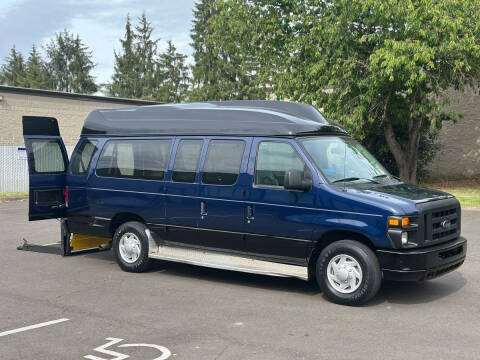 2012 Ford E-Series E-350 SD XLT