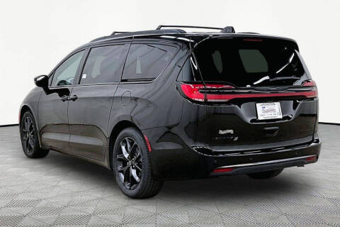 2025 Chrysler Pacifica Limited