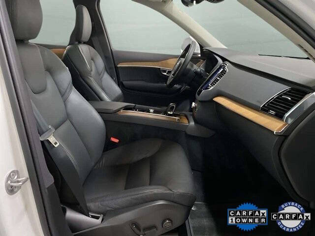 2025 Volvo XC90 B6 Plus Bright Theme 7P