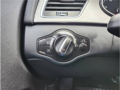 2014 Audi A4 2.0T quattro Premium Plus