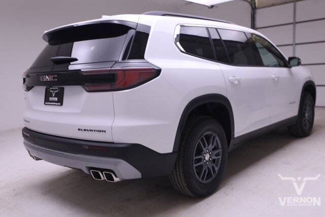 2025 GMC Acadia Elevation