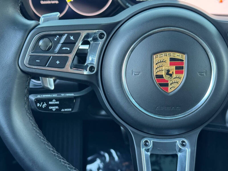 2021 Porsche Cayenne Turbo S E-Hybrid Coupe