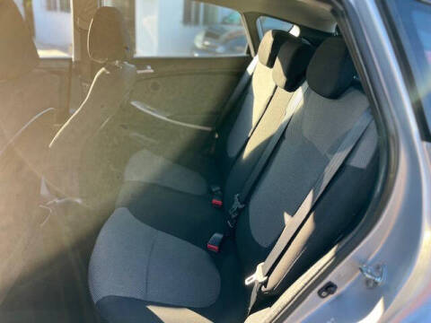 2012 Hyundai Accent GS