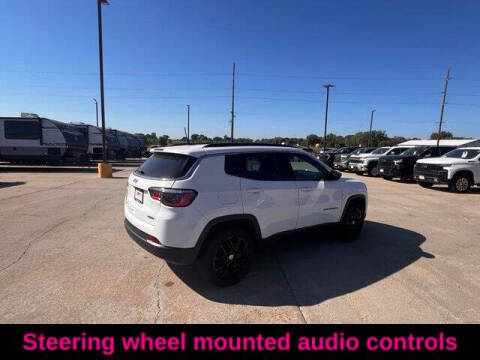 2023 Jeep Compass Latitude Lux