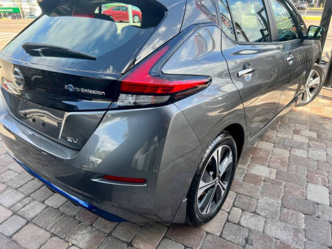 2022 Nissan LEAF SV