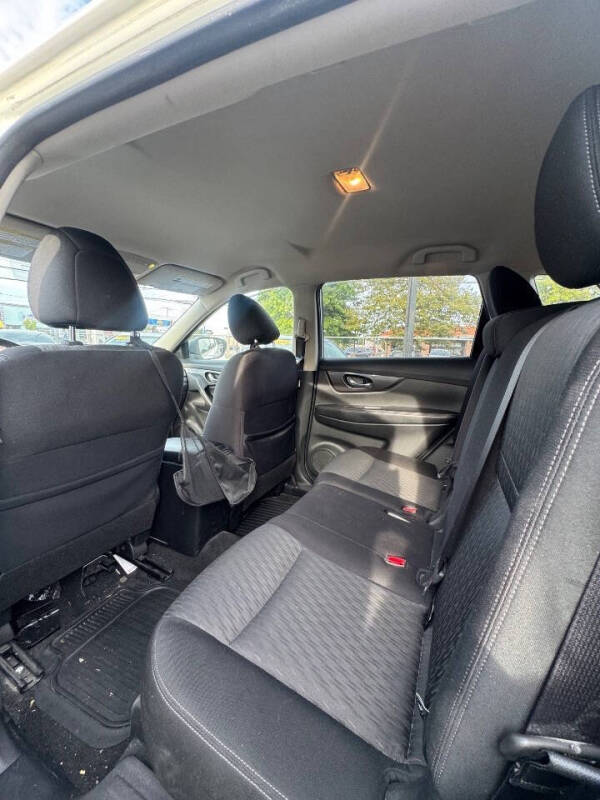 2018 Nissan Rogue SV