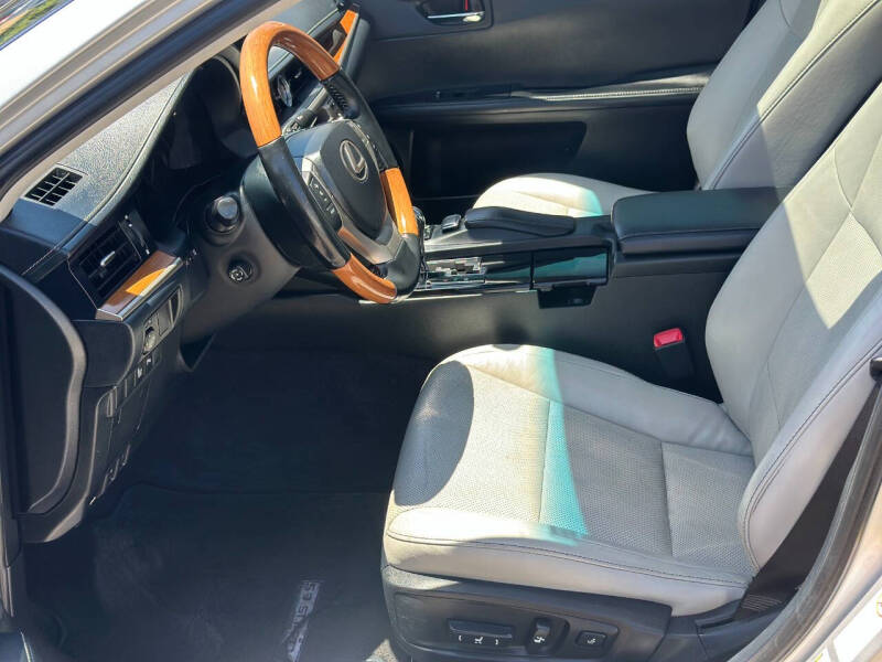 2014 Lexus ES 300h