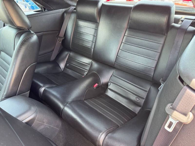 2006 Ford Mustang GT Deluxe