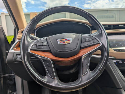 2018 Cadillac XT5 Platinum