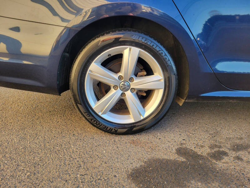 2013 Volkswagen Passat SE PZEV