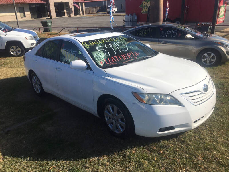 2007 Toyota Camry XLE photo 2