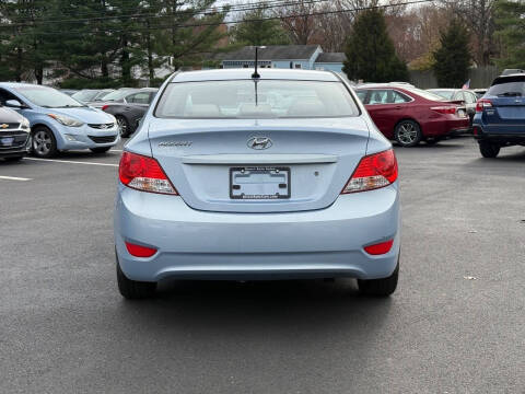 2013 Hyundai Accent GLS