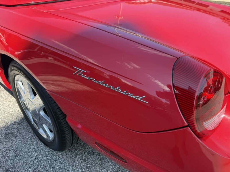 2002 Ford Thunderbird Deluxe