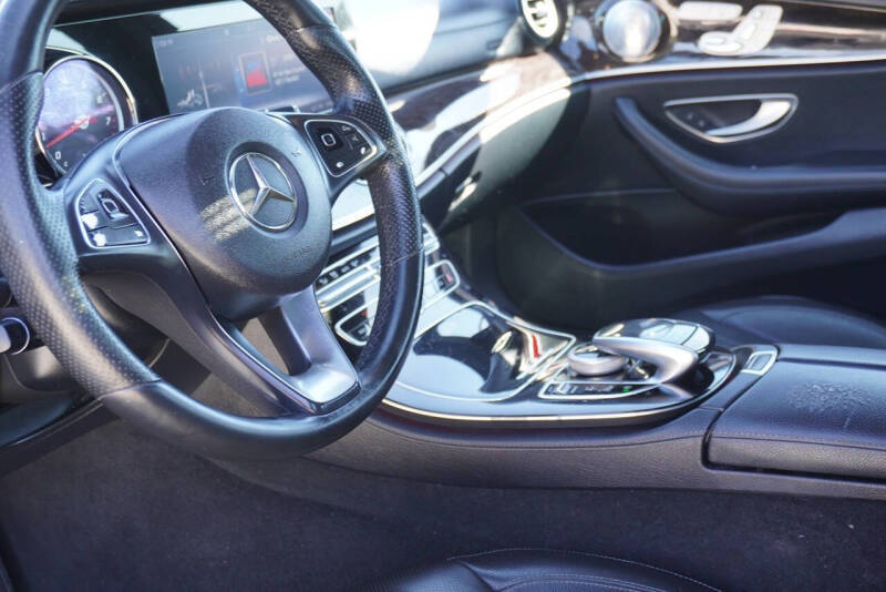 2017 Mercedes-Benz E-Class E 300